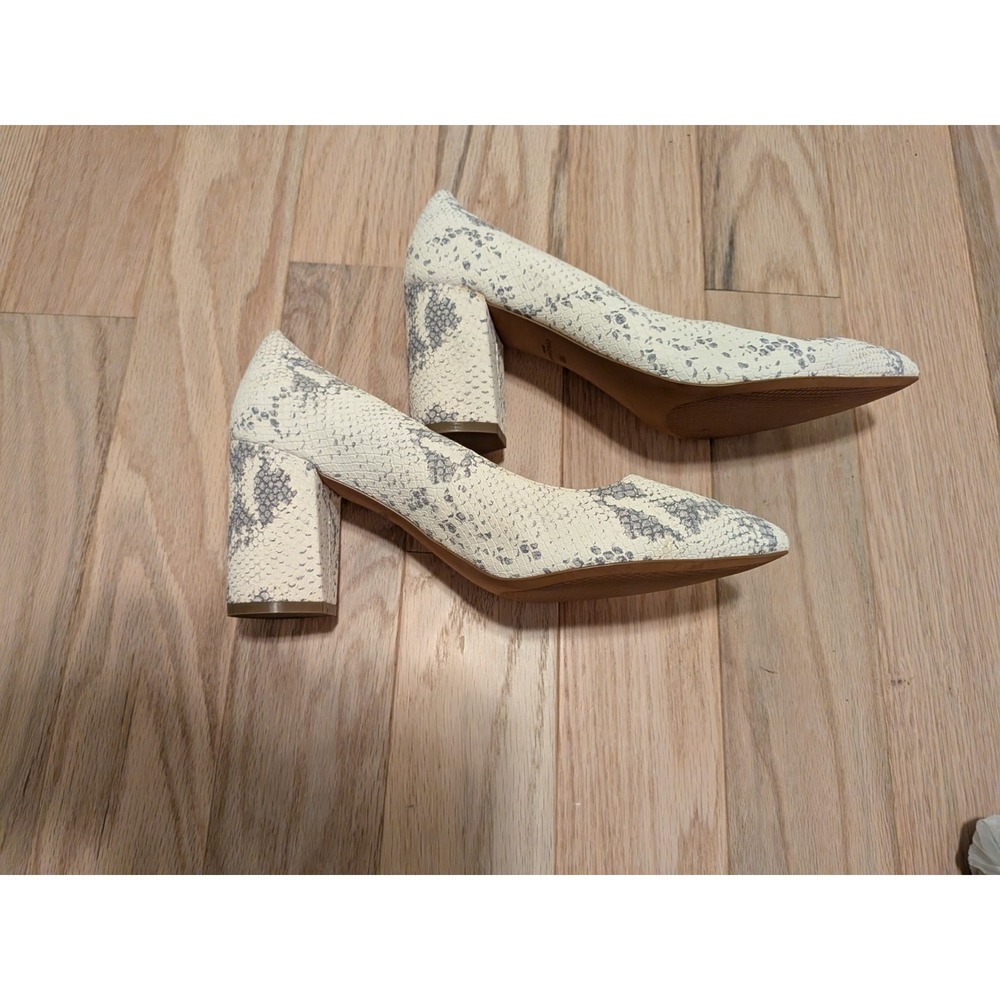 Cole Haan Grand Womens 9.5B Snakeskin Embossed Leather Block Heel Pumps Cream - Picture 6 of 9